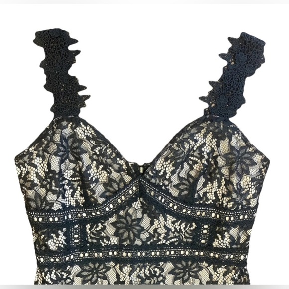 Venus black lace detail overlay dress - Picture 2 of 5